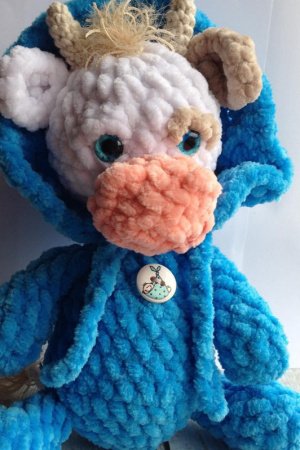 Робота Бичок( корівка) в комбінезоні