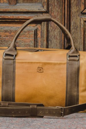 Работа Спортивная кожаная сумка. Мужская дорожная сумка 