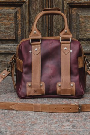 Робота Шкіряний жіночий саквояж. Жіноча повсякденна сумка