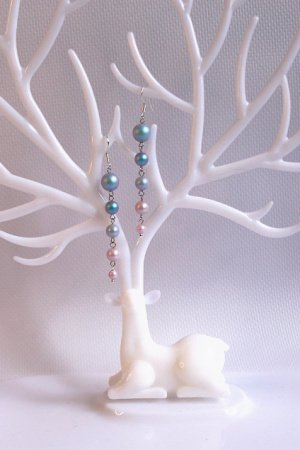 Работа Нежные серьги-дорожки из жемчужин Сваровски в пастельных тонах