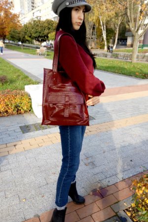 Робота Сумочка Шоппер в вишневому кольорі