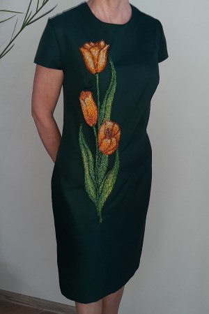 Робота Зелене вечірнє коктейльне плаття з ручною вишивкою