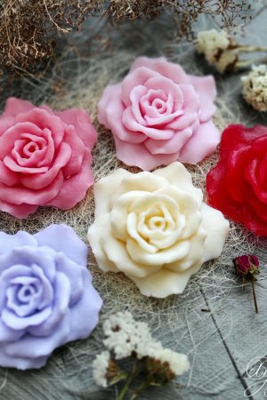 Робота Мило «Роза»