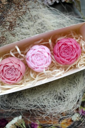 Работа Набор мыла «Пионы»