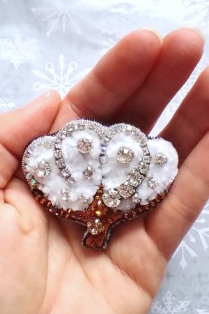 Робота брошка "Бавовна"