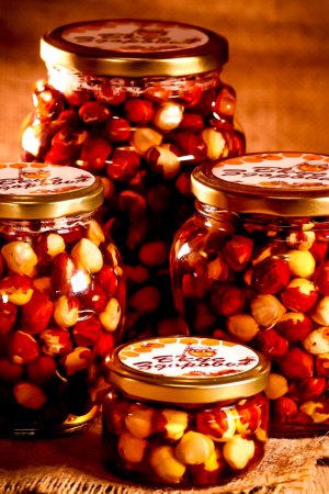 Работа Фундук в меде / Орехи в меде / Орехи с медом / Орехи с медом