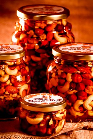 Работа Микс орехов в меде / орехи в меде / орех с медом