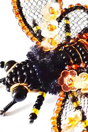 Работа Брошь пчела