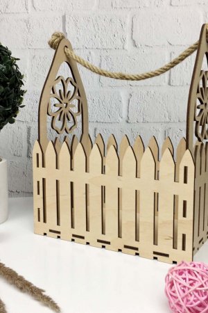 Работа Подарочная деревянная корзинка для цветов