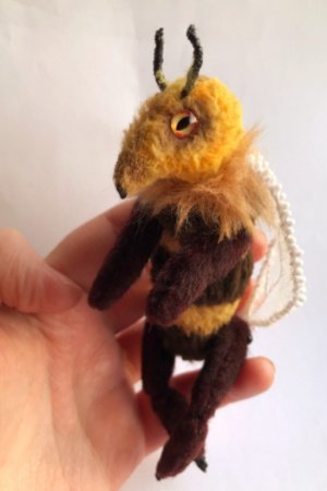 Робота Бджілка