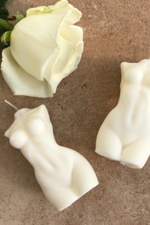 Робота Свічка жіноче тіло