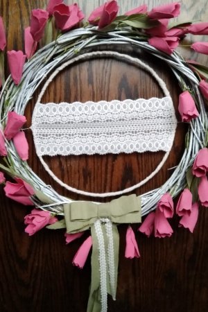 Работа весенний венок