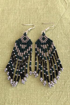 Работа Снежинки из бисера "Глубокий зеленый"