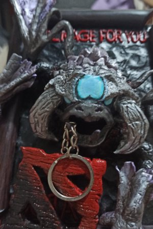 Робота Платиновий малюк Рошан + подарунок - брелок з логотіпомDota 2