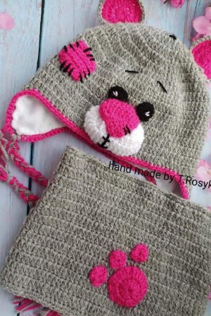 Работа Комплект шапочка и хомут.