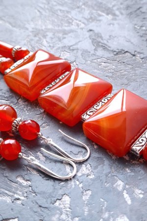 Робота Комплект з натурального сердоліку браслет та сережки