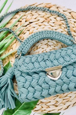 Робота Жіноча в'язана сумка Зефірка