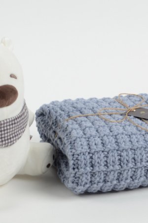 Робота Дитячий в'язаний плед. Розмір 85х95 см