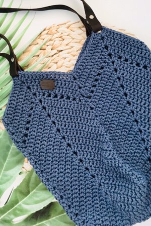 Работа Вязаная сумка - шоппер Магнолия 