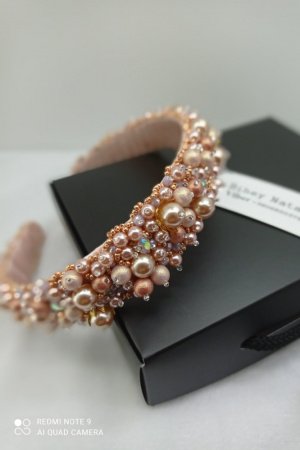 Робота Обруч з перлин та камінчиків