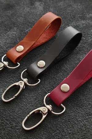 Работа Брелок для ключей из натуральной кожи