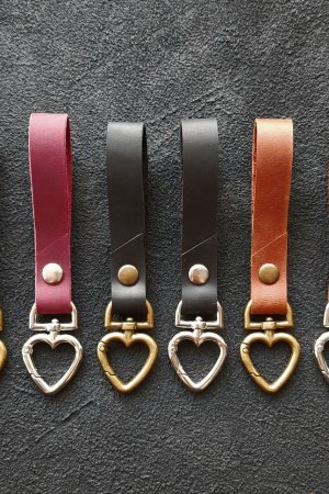 Работа Брелок для ключей из кожи, брелки с персонализацией