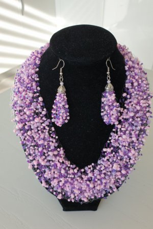 Робота Кольє Ніжний бузок