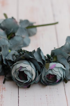 Робота Об'ємний обруч з квітами смарагдовий