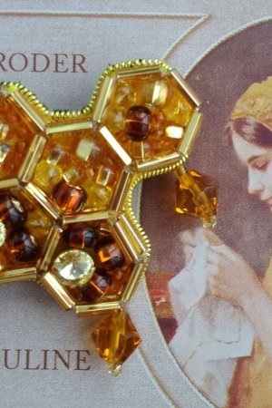 Робота Брошка Медові соти