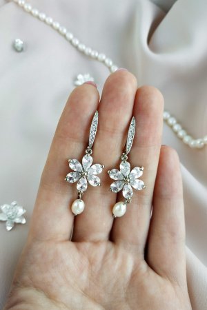 Работа серьги с натуральным жемчугом, жемчугом