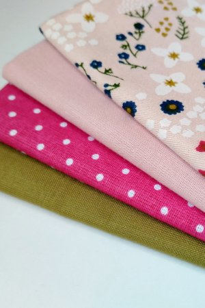 Робота Набір тканини для рукоділля 4 шт.