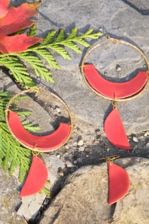 Работа Серьги из кожи Асимметричная геометрия