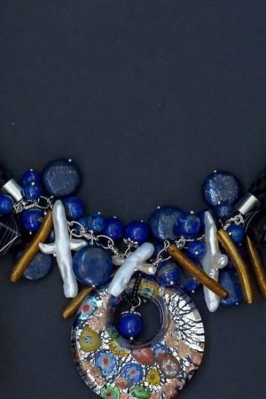 Робота Дизайнерське прикраса з натуральних каменів із петлею