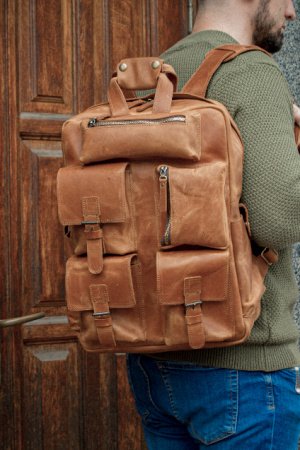 Робота Шкіряний чоловічий рюкзак. Спортивний рюкзак