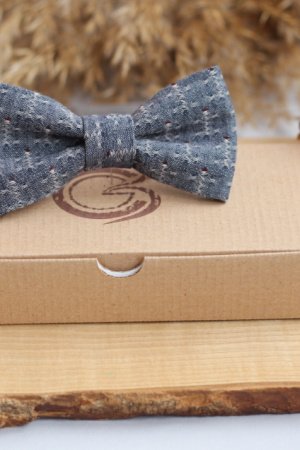 Работа Галстук -метелик серый