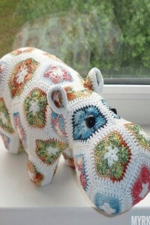 Робота в'язаний бегемот