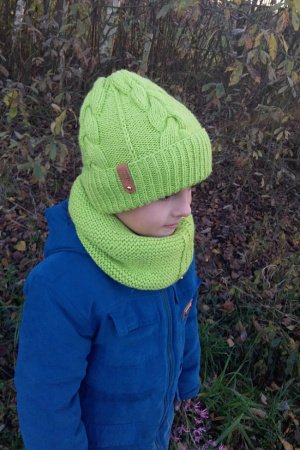 Робота Вязаний набір шапка+хомут 
