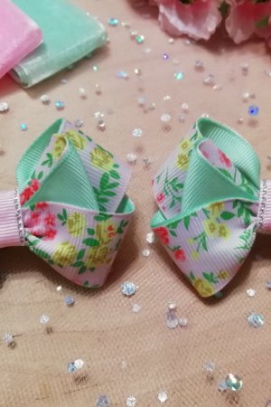 Робота Весняні бантики із репсової стрічки 