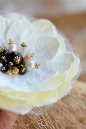 Работа Цветок брошь белая, цветок айвори, заколка, свадьба, подарок