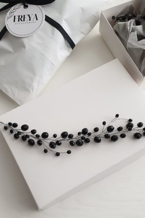 Работа Мини-веточка "Черный хрусталь"