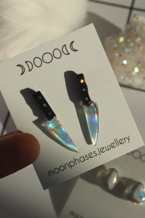 Работа Голографические серьги ножи серебро / голографик