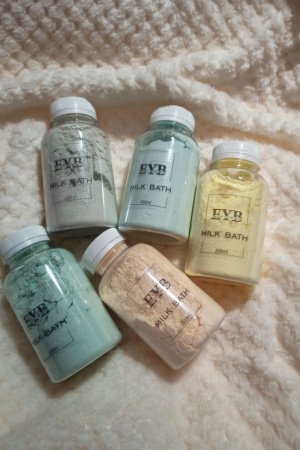 Работа Парфюмированное молочко для ванн Enjoy your bath