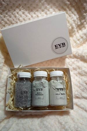 Работа Набор средств для ванны "Armani di Gio"