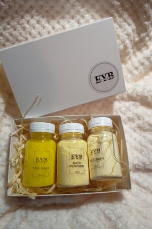 Робота Набір засобів для ванни "Naomi"