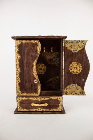 Работа Декоративная деревянная настенная ключница 01dkl