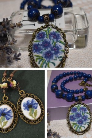 Робота Комплект прикрас з мікровишівкой "Васильки"