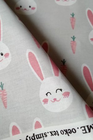 Робота Тканина бавовна Зайчики з морквинами на сірому