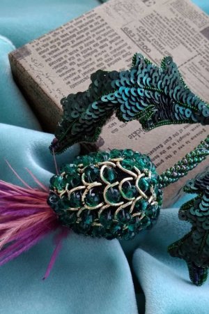 Робота Об'ємна брошка чортополох