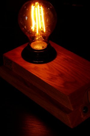 Робота Нічник. Настільна лампа.