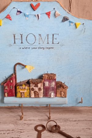 Работа Ключница деревянная - HOME